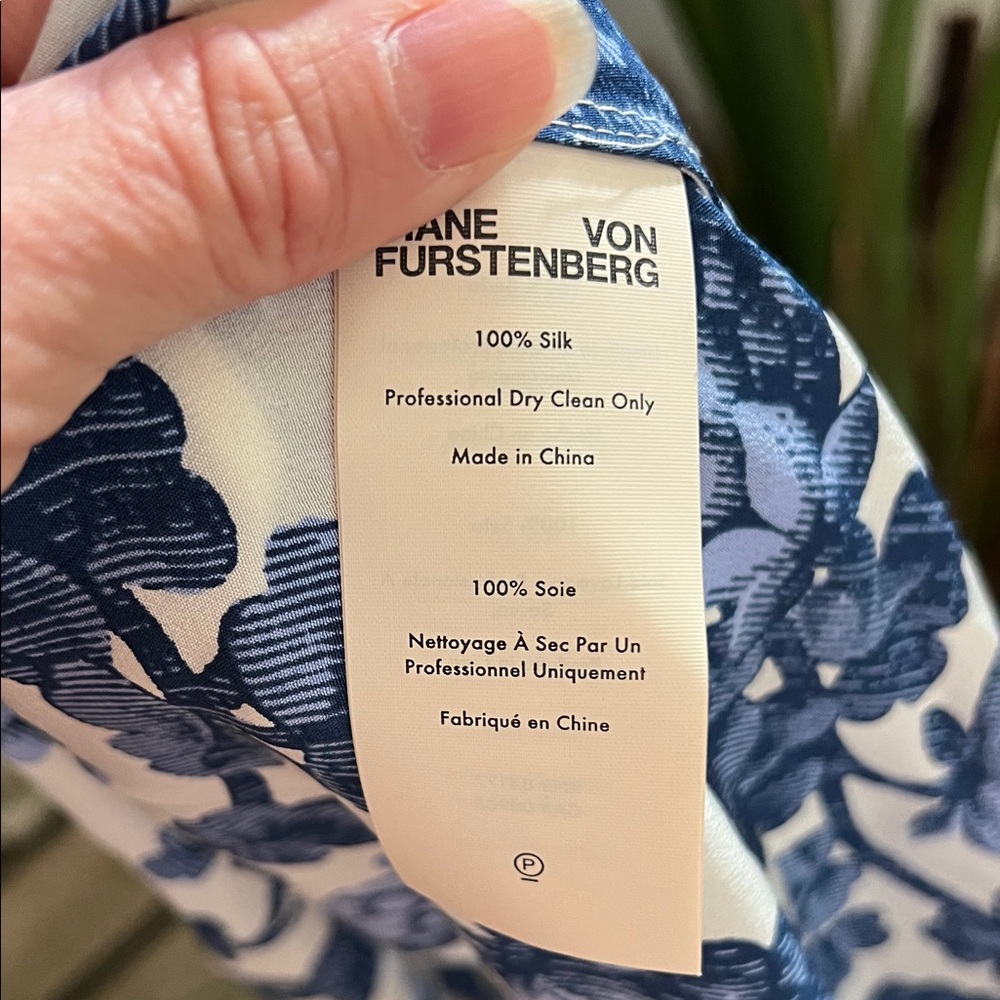 Diane Von Furstenberg Eloise Berries Silk Wrap Dress - Picture 5 of 9